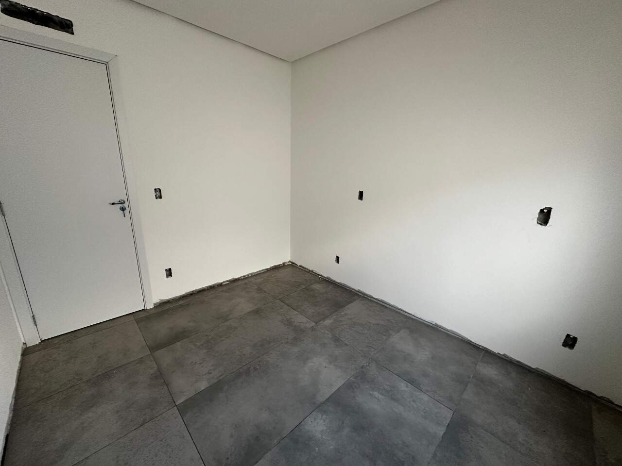 Casa à venda no Araça: 