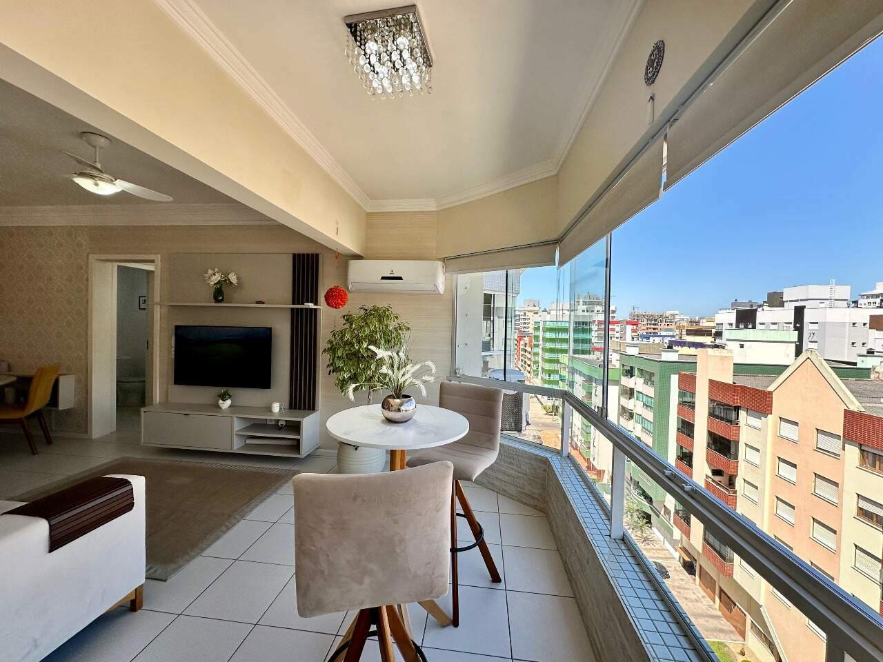 Apartamento à venda no Zona Nova: 