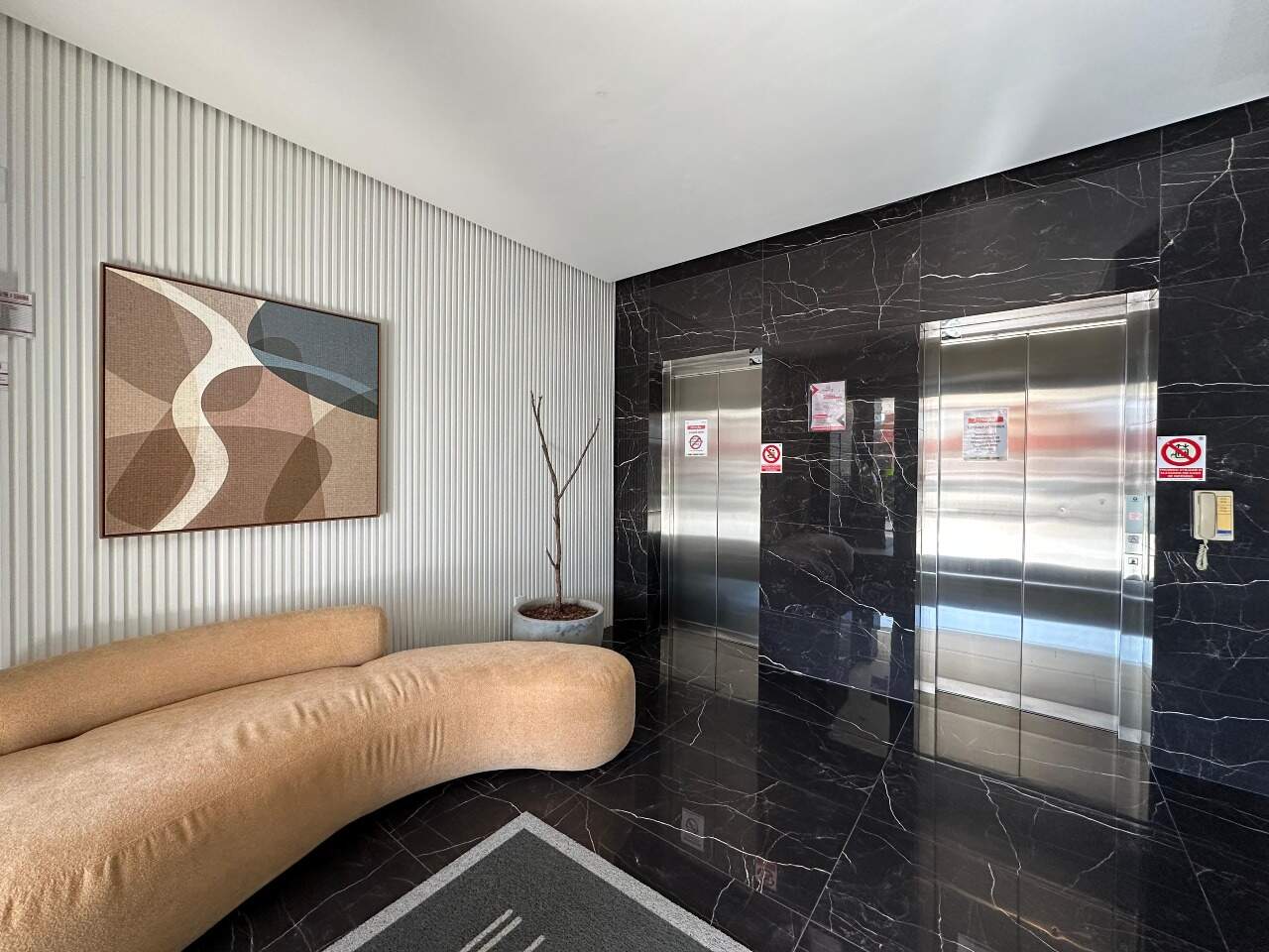 Apartamento à venda no Zona Nova: 