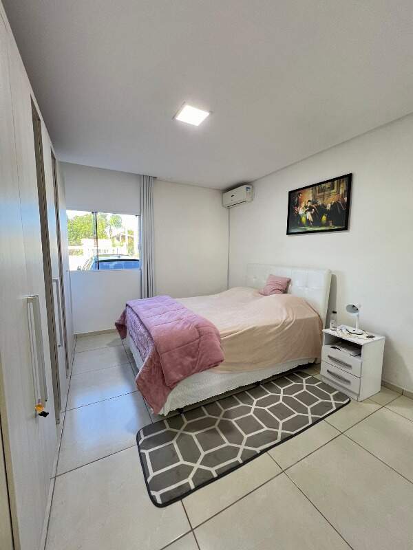 Casa à venda no Centro: 