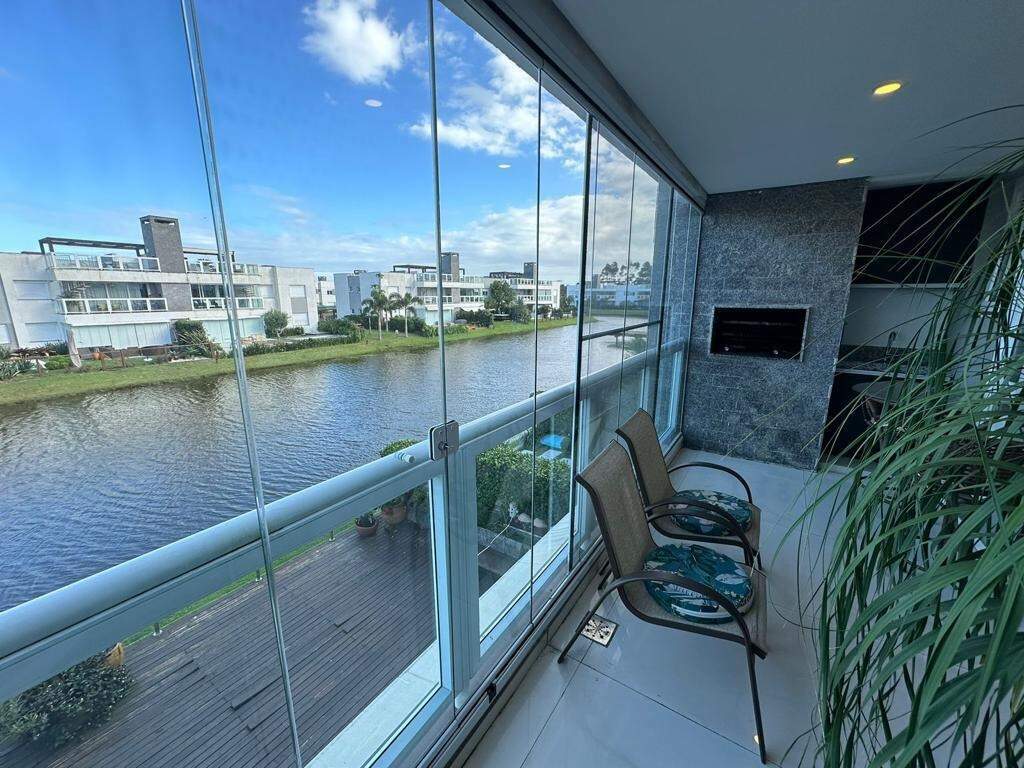 Apartamento à venda no Condomínio Rossi Atlântida: 