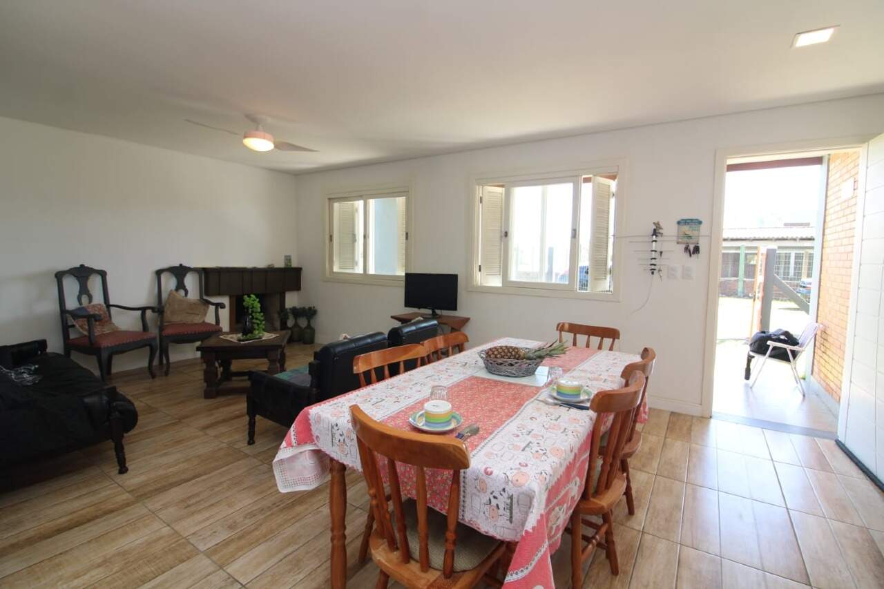Casa à venda no Centro: 