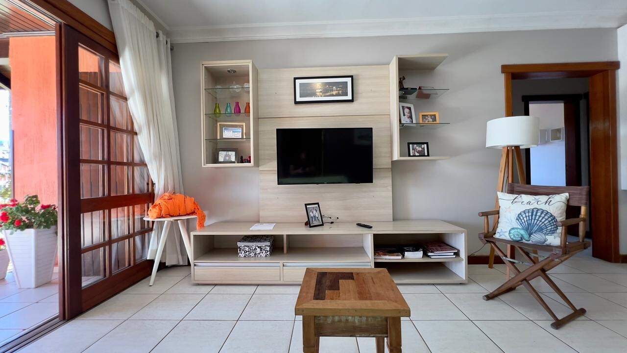Casa à venda no Zona Nova: 