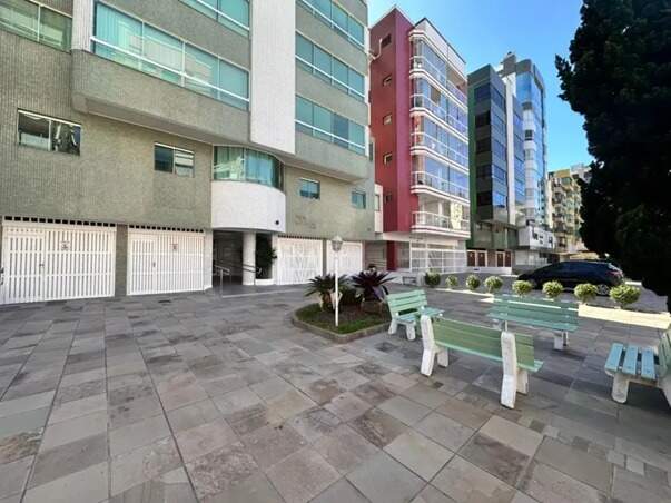 Apartamento à venda no Zona Nova: 