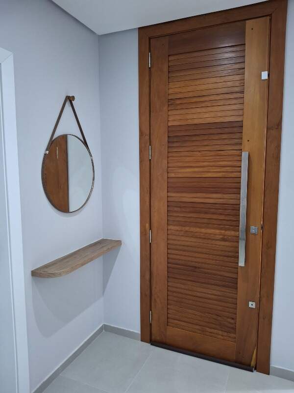 Casa à venda no Araça: 