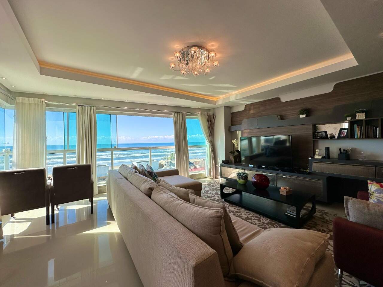 Apartamento à venda no Zona Nova: 