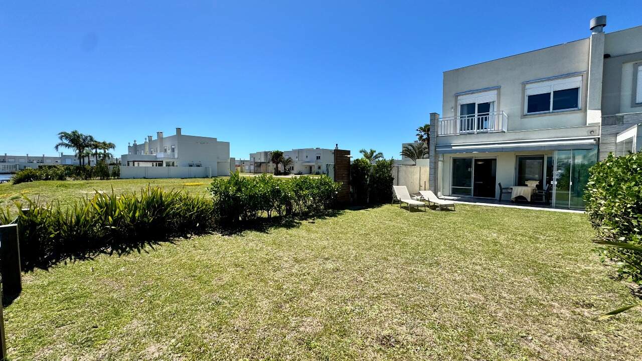 Sobrado à venda no Condominío Pateo Marbella: 