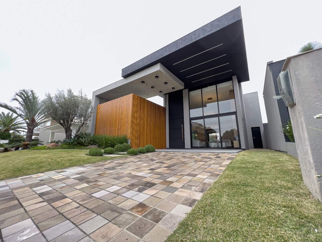 Casa em Condomínio à venda no Velas da Marina: 