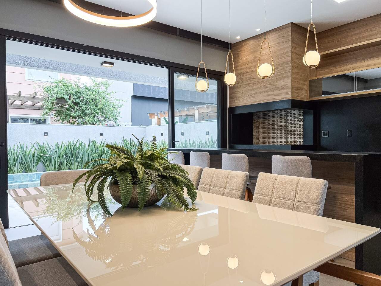 Casa em Condomínio à venda no Velas da Marina: 