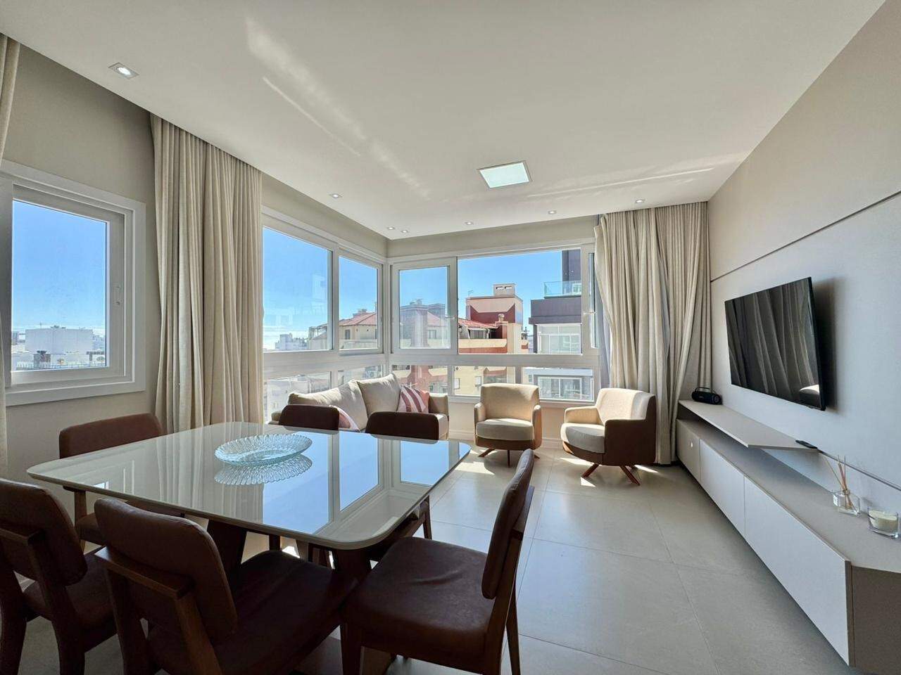 Apartamento à venda no Zona Nova: 