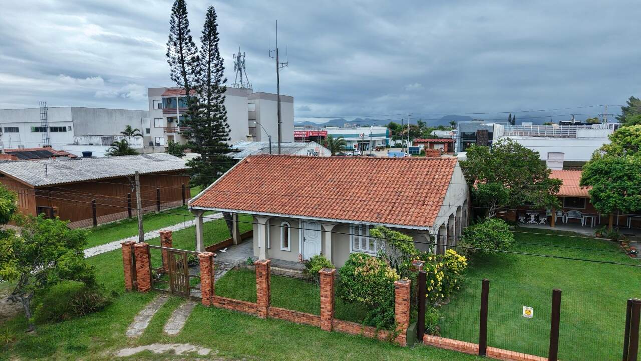 Casa à venda no Centro: 