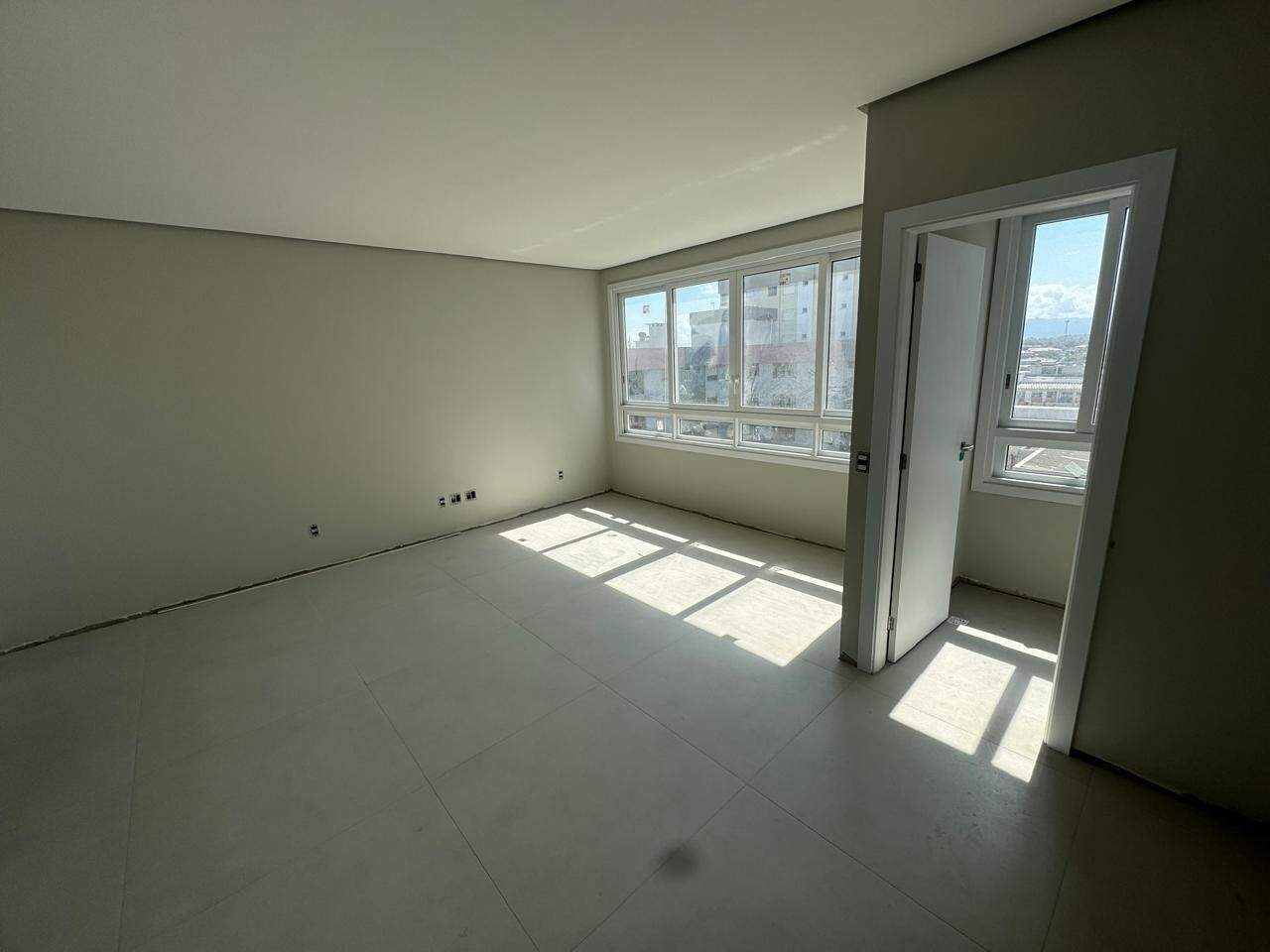 Apartamento à venda no Zona Nova: 
