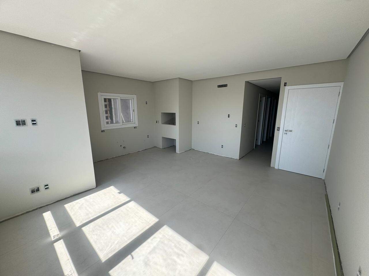 Apartamento à venda no Zona Nova: 