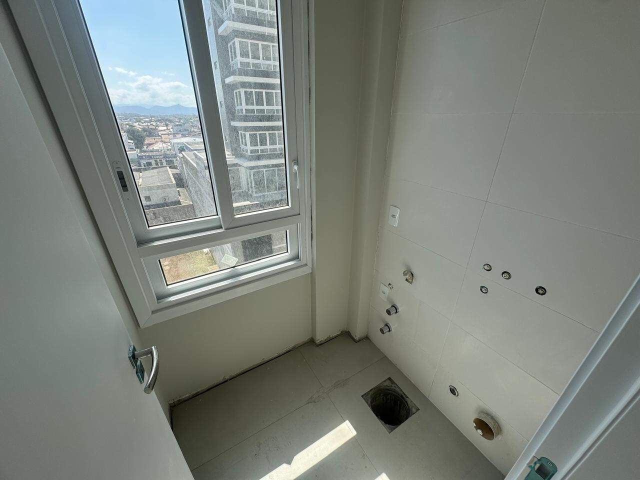 Apartamento à venda no Zona Nova: 