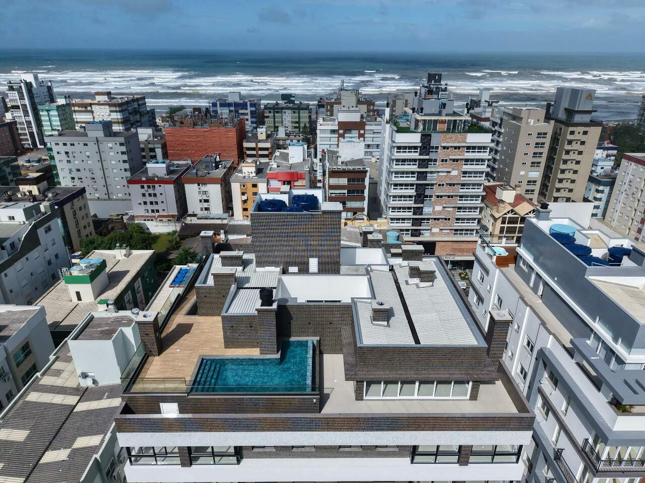 Apartamento à venda no Zona Nova: 