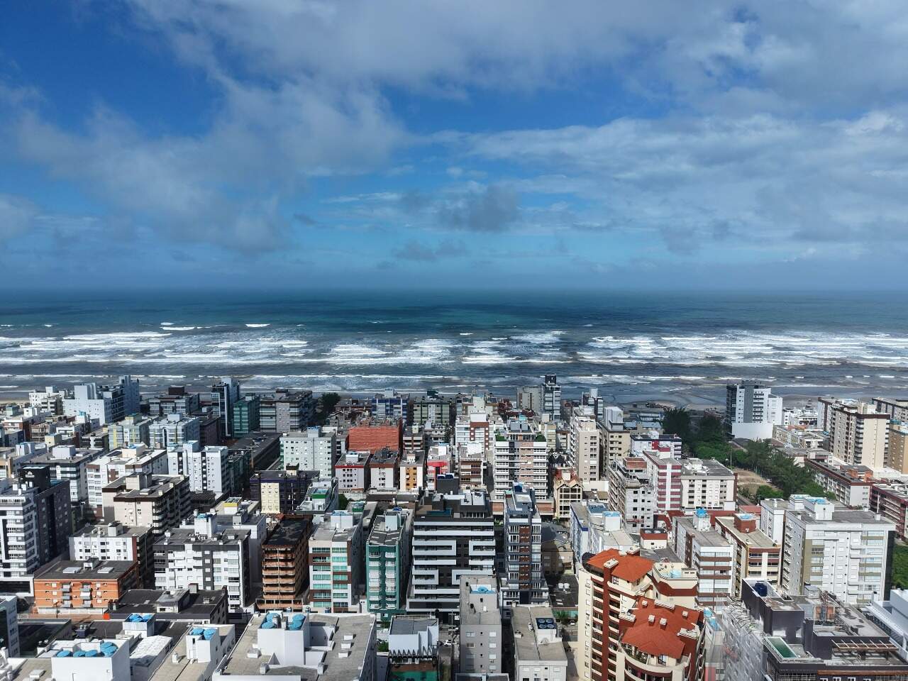 Apartamento à venda no Zona Nova: 