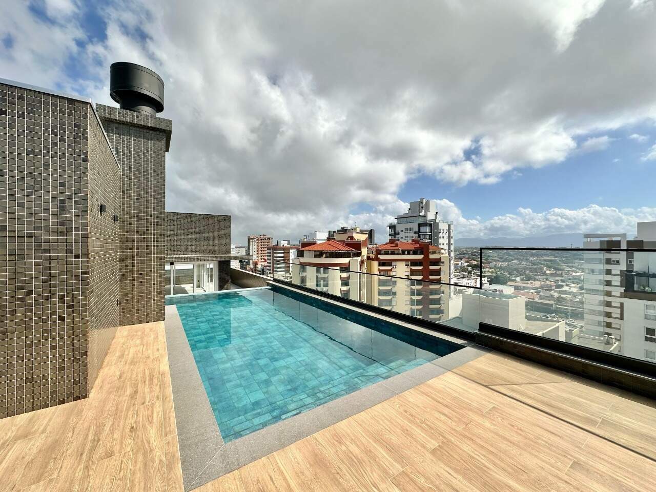 Apartamento à venda no Zona Nova: 