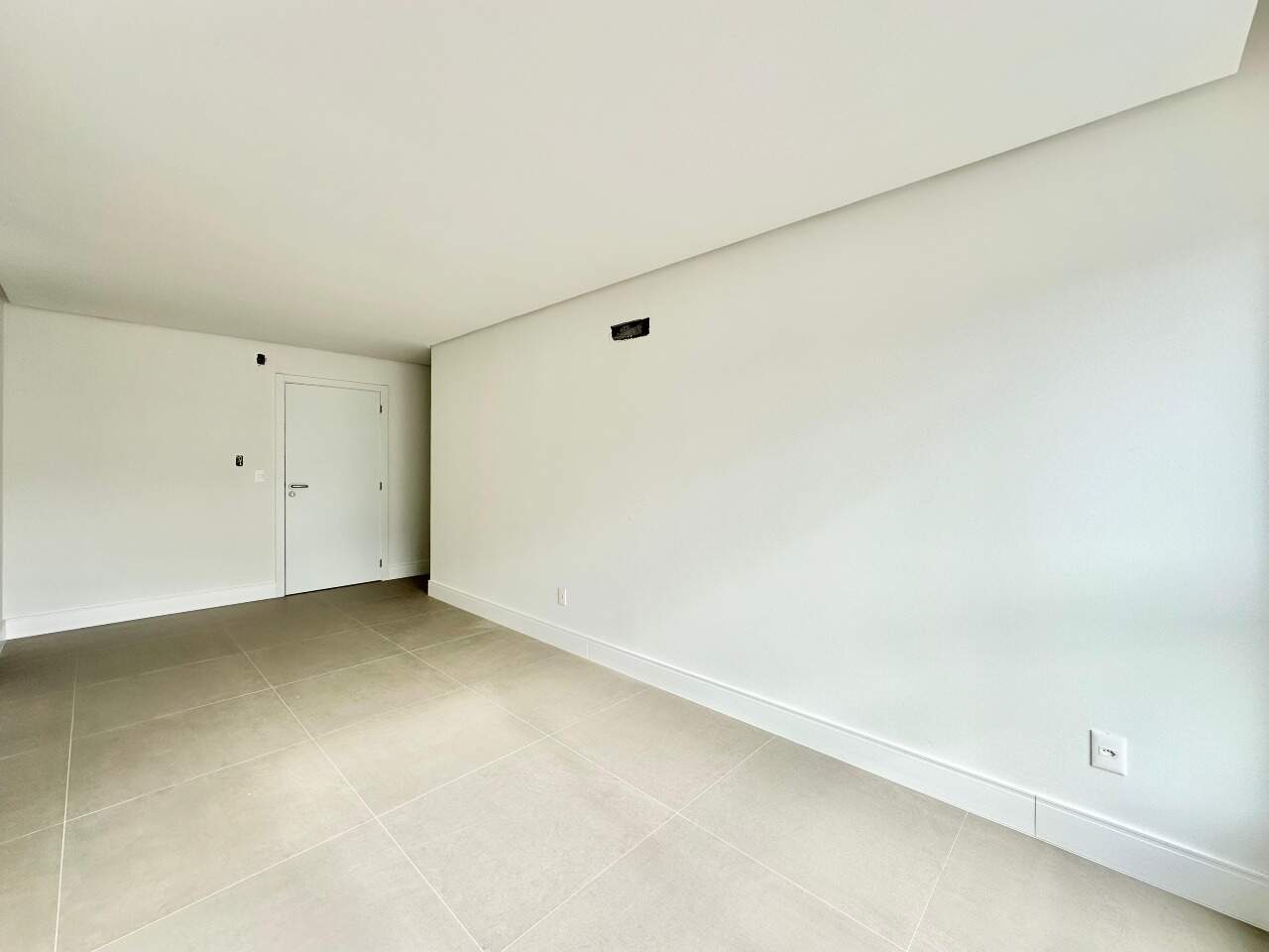 Apartamento à venda no Zona Nova: 
