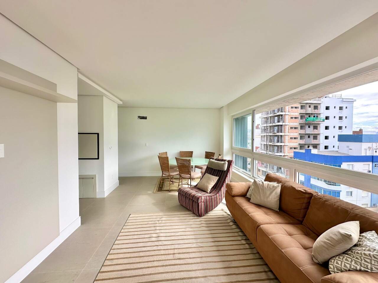 Apartamento à venda no Zona Nova: 