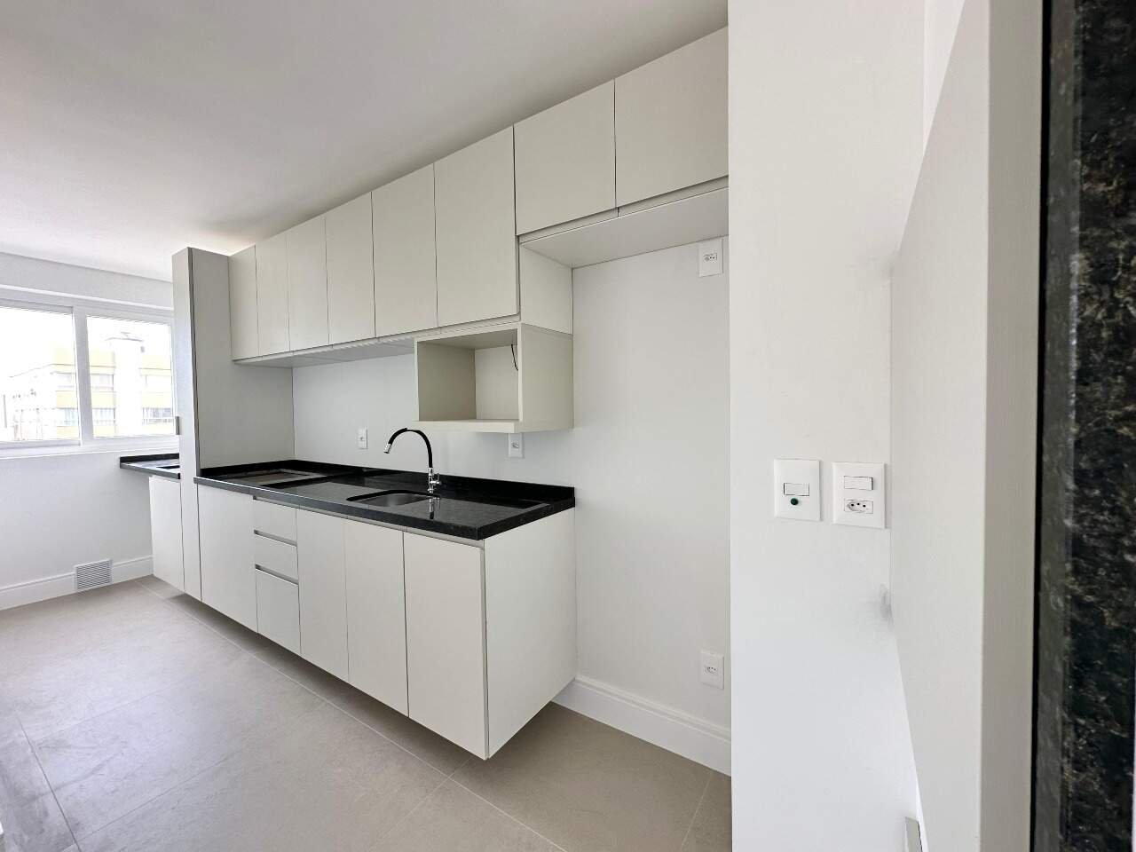 Apartamento à venda no Zona Nova: 