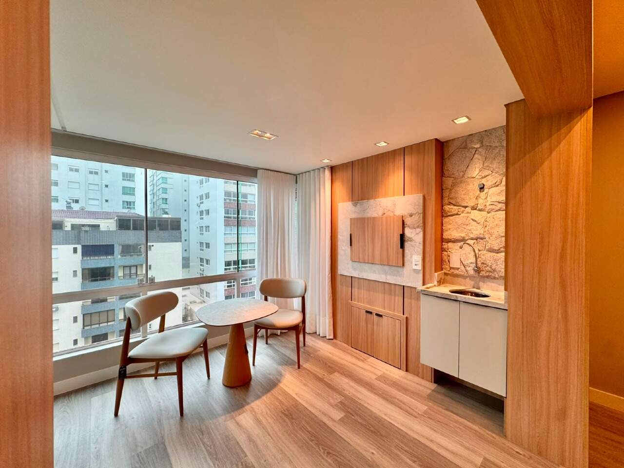 Apartamento à venda no Zona Nova: 