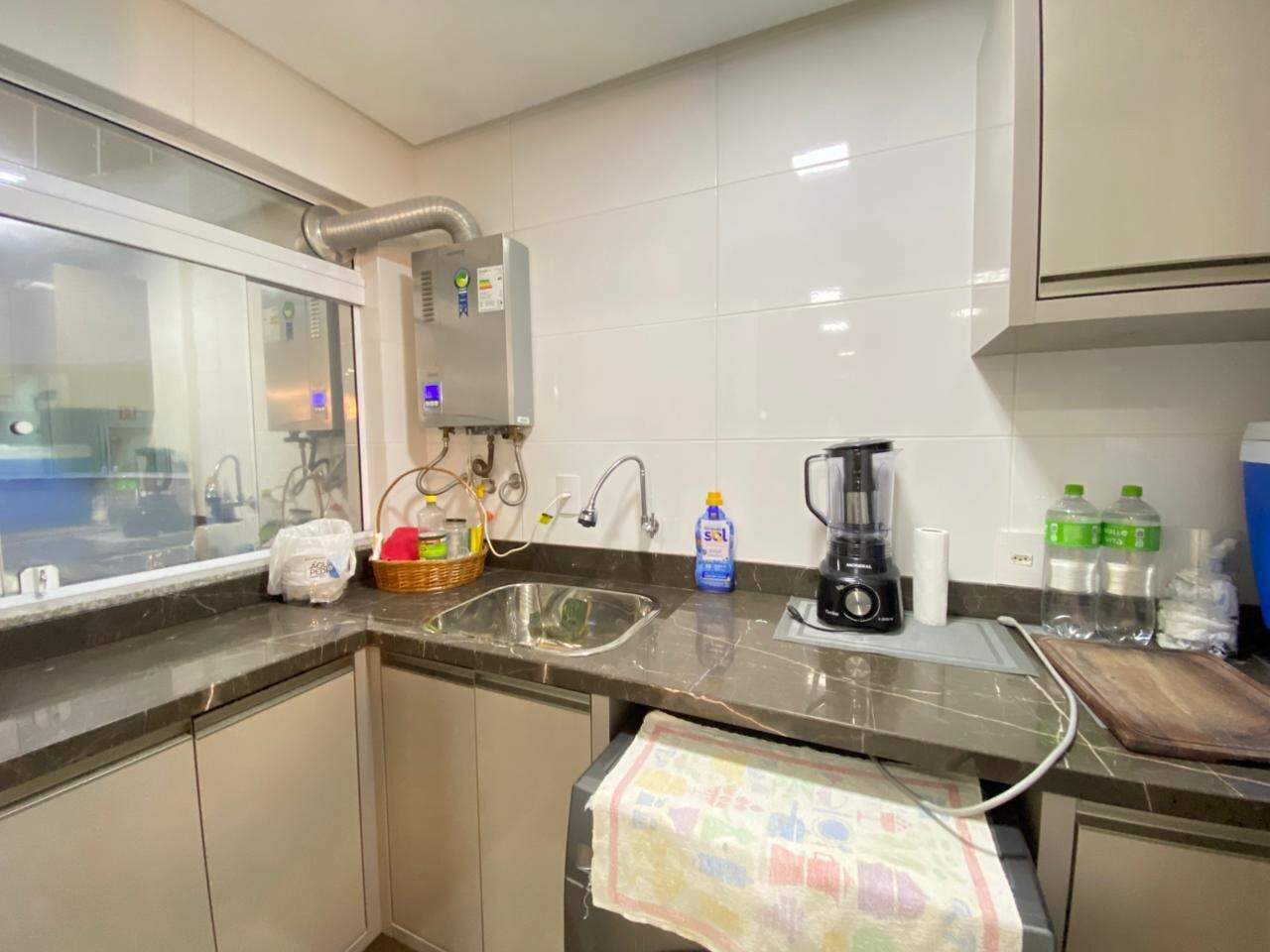 Apartamento à venda no Zona Nova: 
