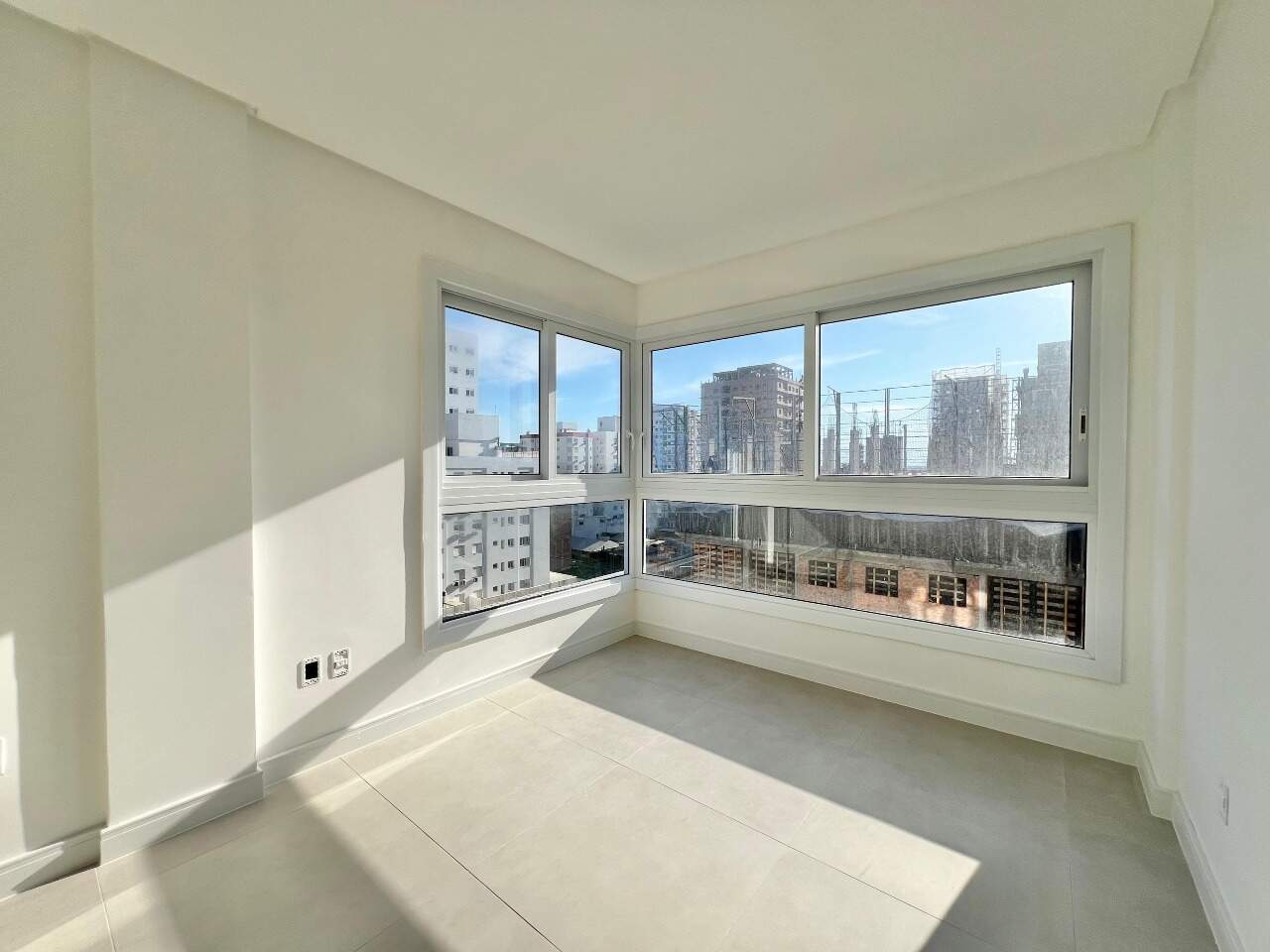 Apartamento à venda no Zona Nova: 