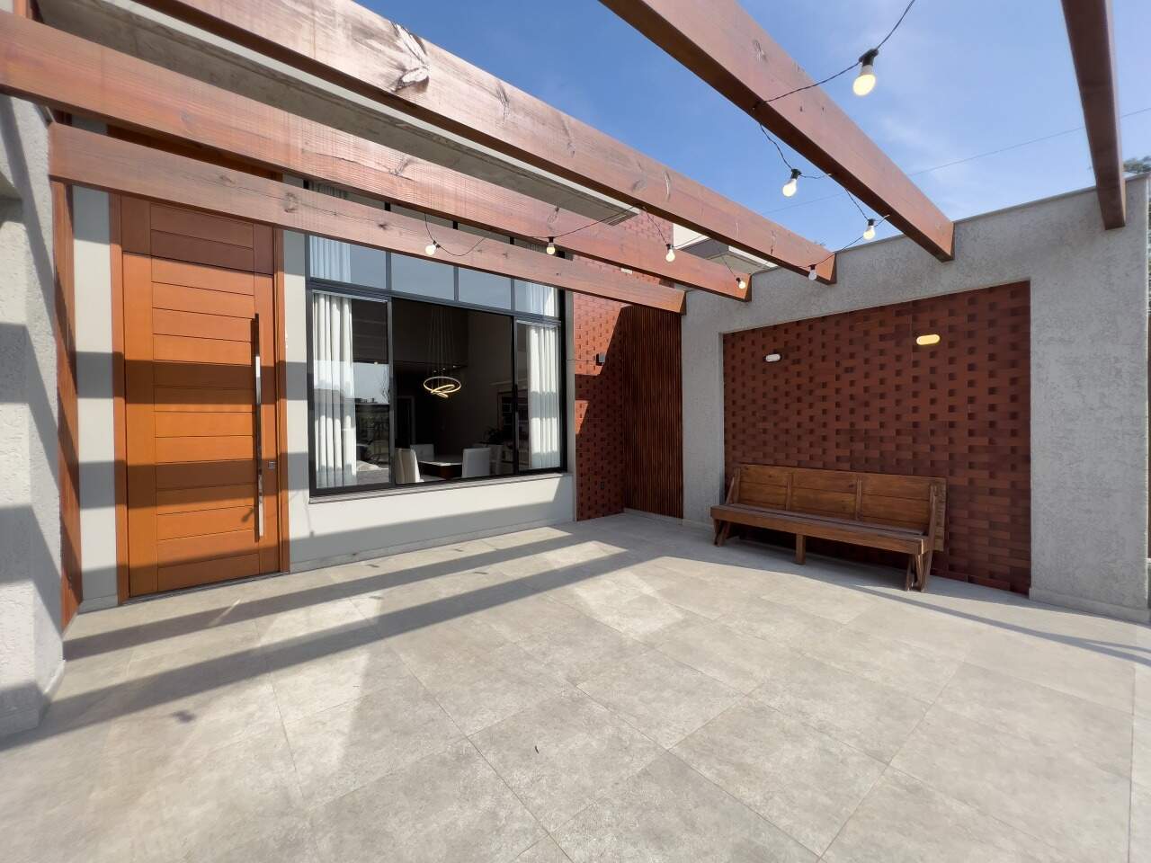 Casa à venda no Araça: 