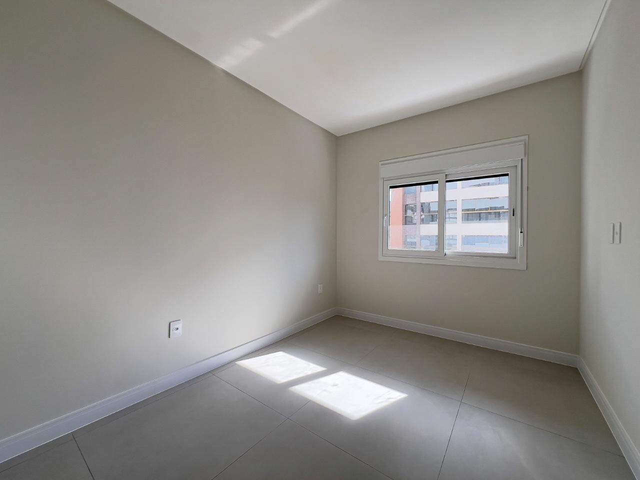 Apartamento à venda no Zona Nova: 