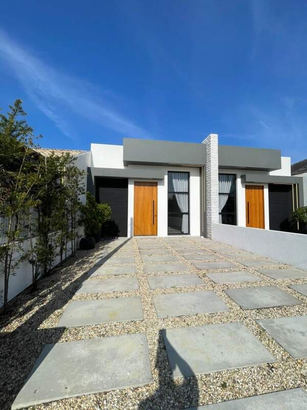 Casa à venda no Guarani: 