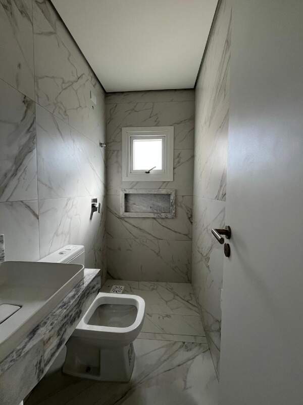 Apartamento à venda no Zona Nova: 
