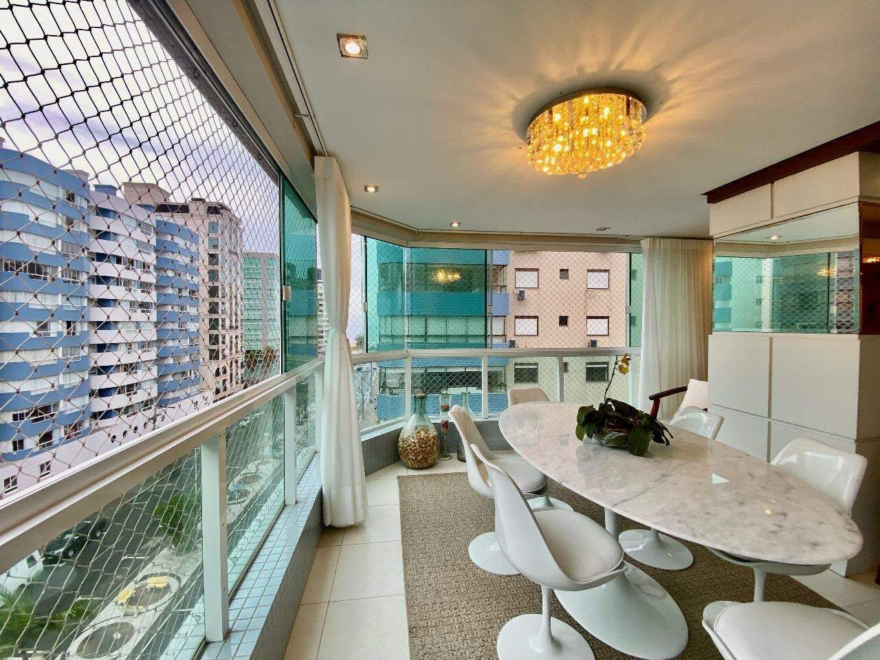 Apartamento à venda no Navegantes: 