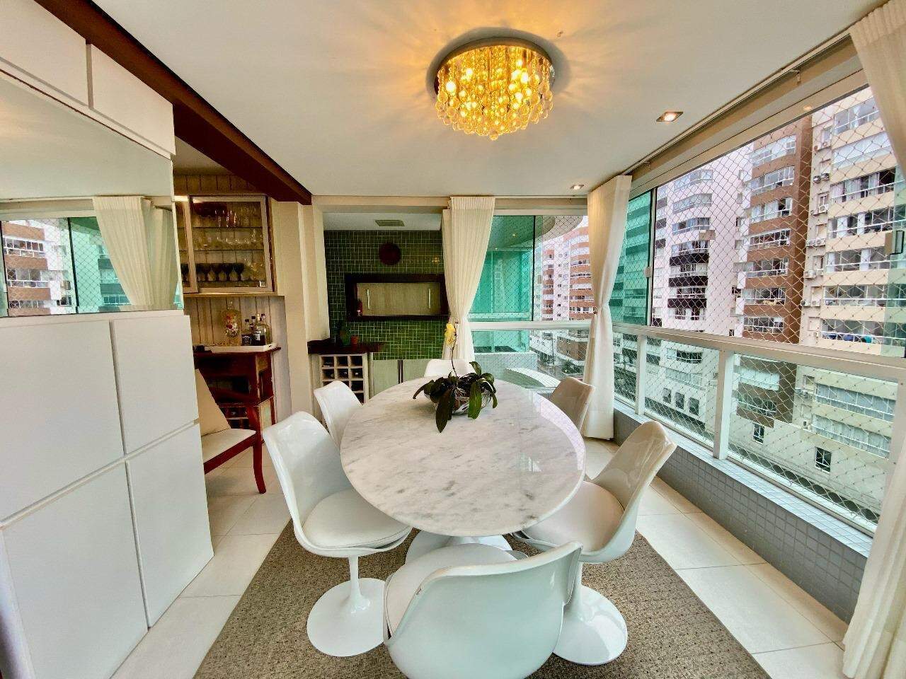 Apartamento à venda no Navegantes: 