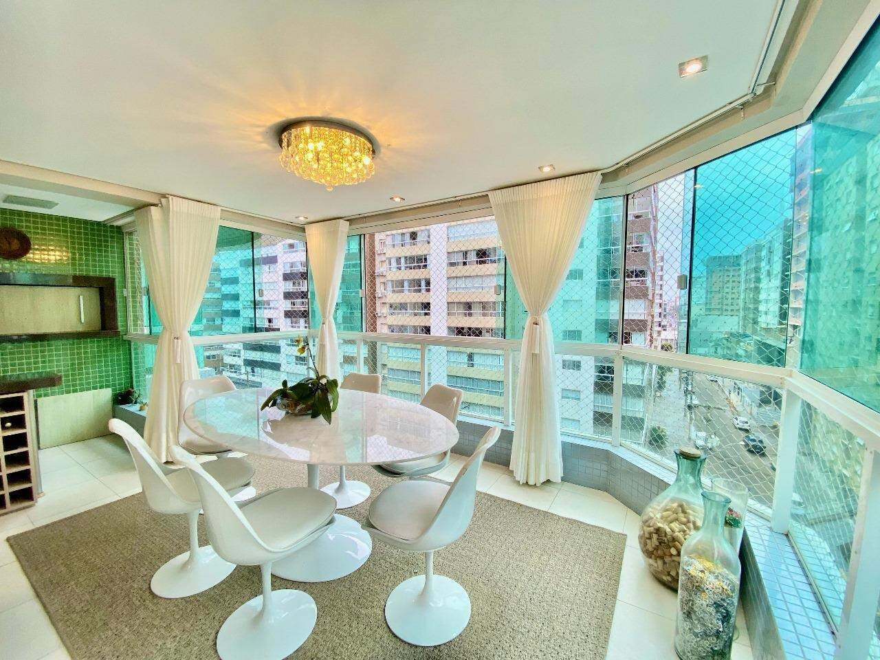 Apartamento à venda no Navegantes: 