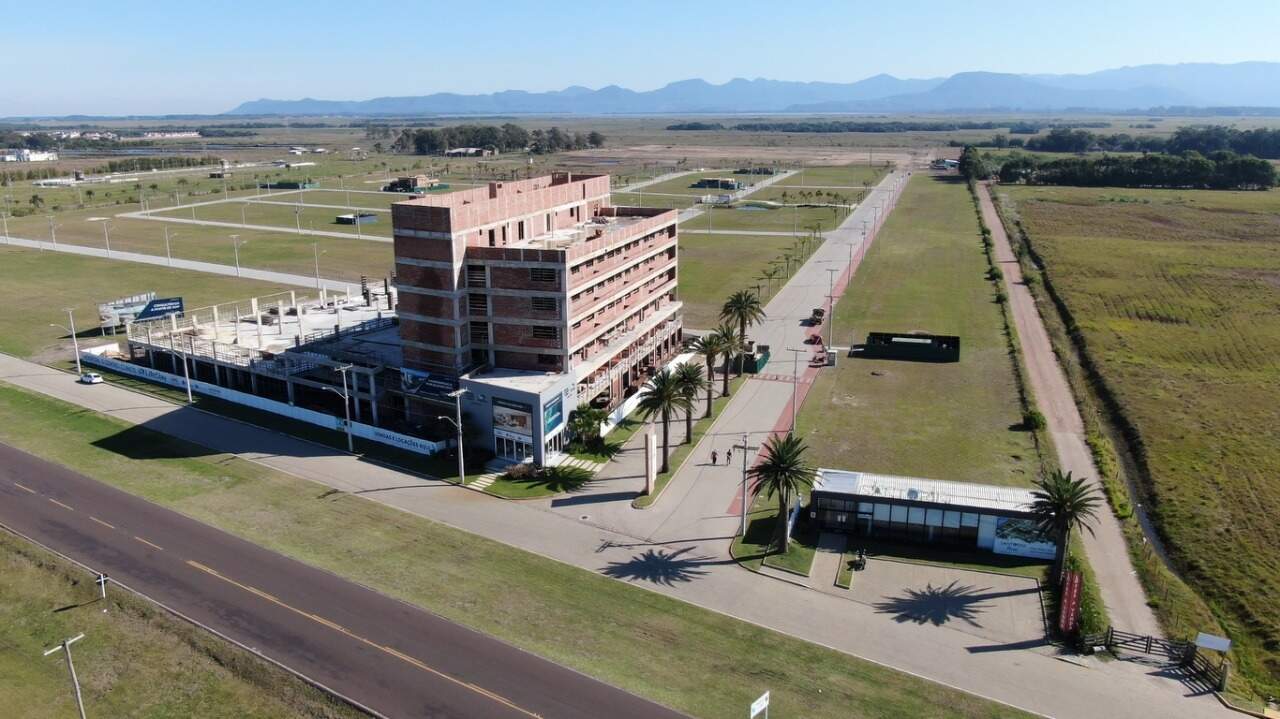 Terreno em Condomínio à venda no Santorini Parque: 