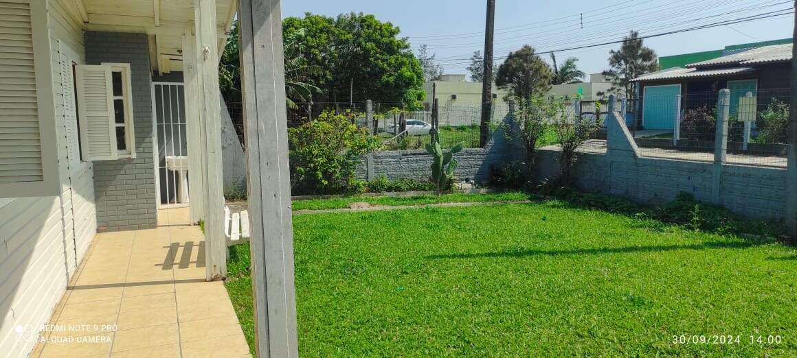 Casa à venda no Araça: 