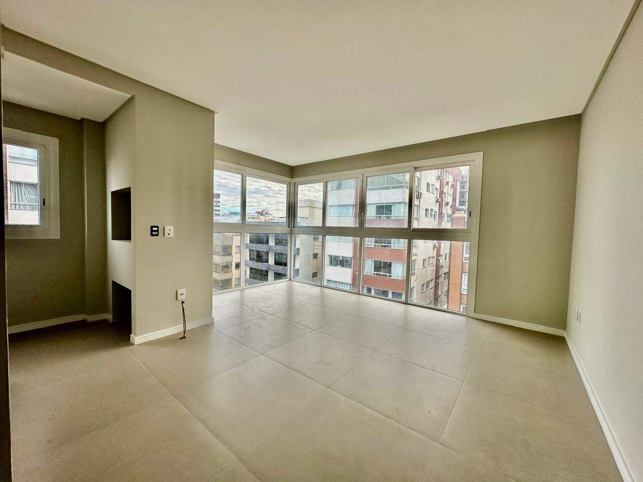 Apartamento à venda no Zona Nova: 