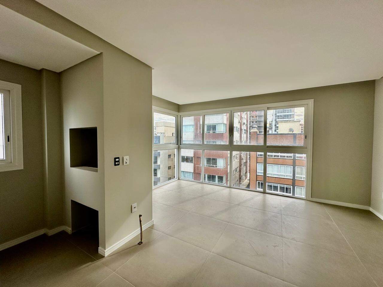 Apartamento à venda no Zona Nova: 