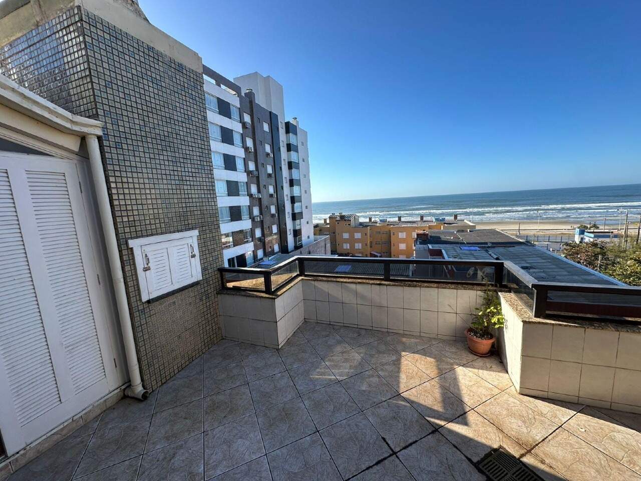 Apartamento à venda no Zona Nova: 