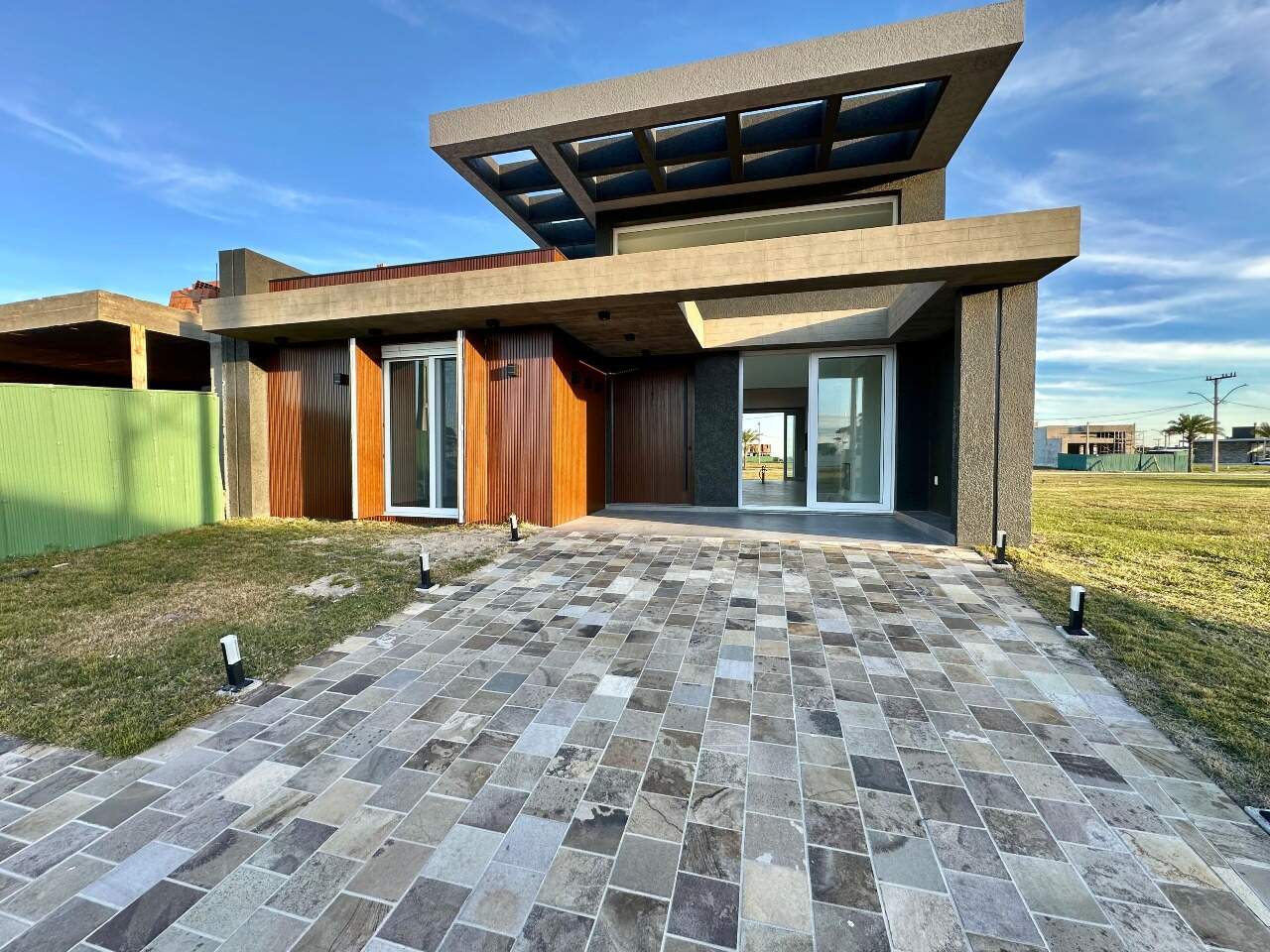 Casa em Condomínio à venda no Allure Beach Condo: 