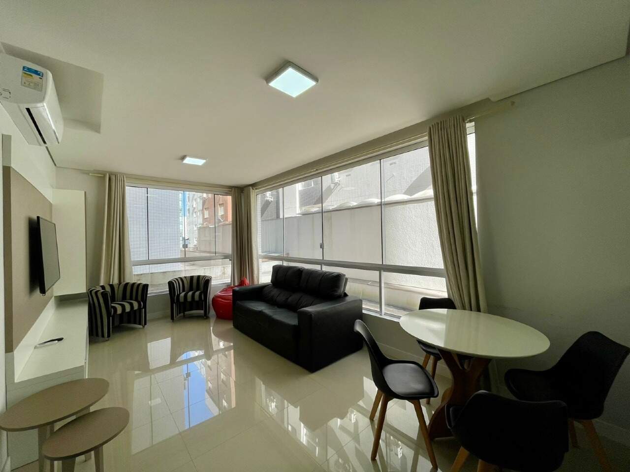 Apartamento à venda no Navegantes: 