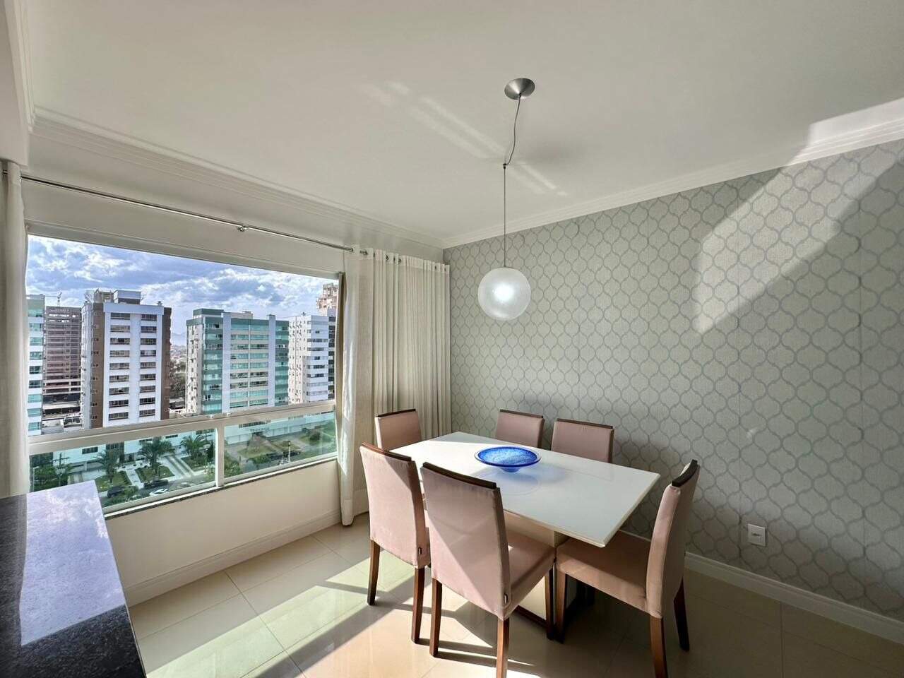 Apartamento à venda no Zona Nova: 