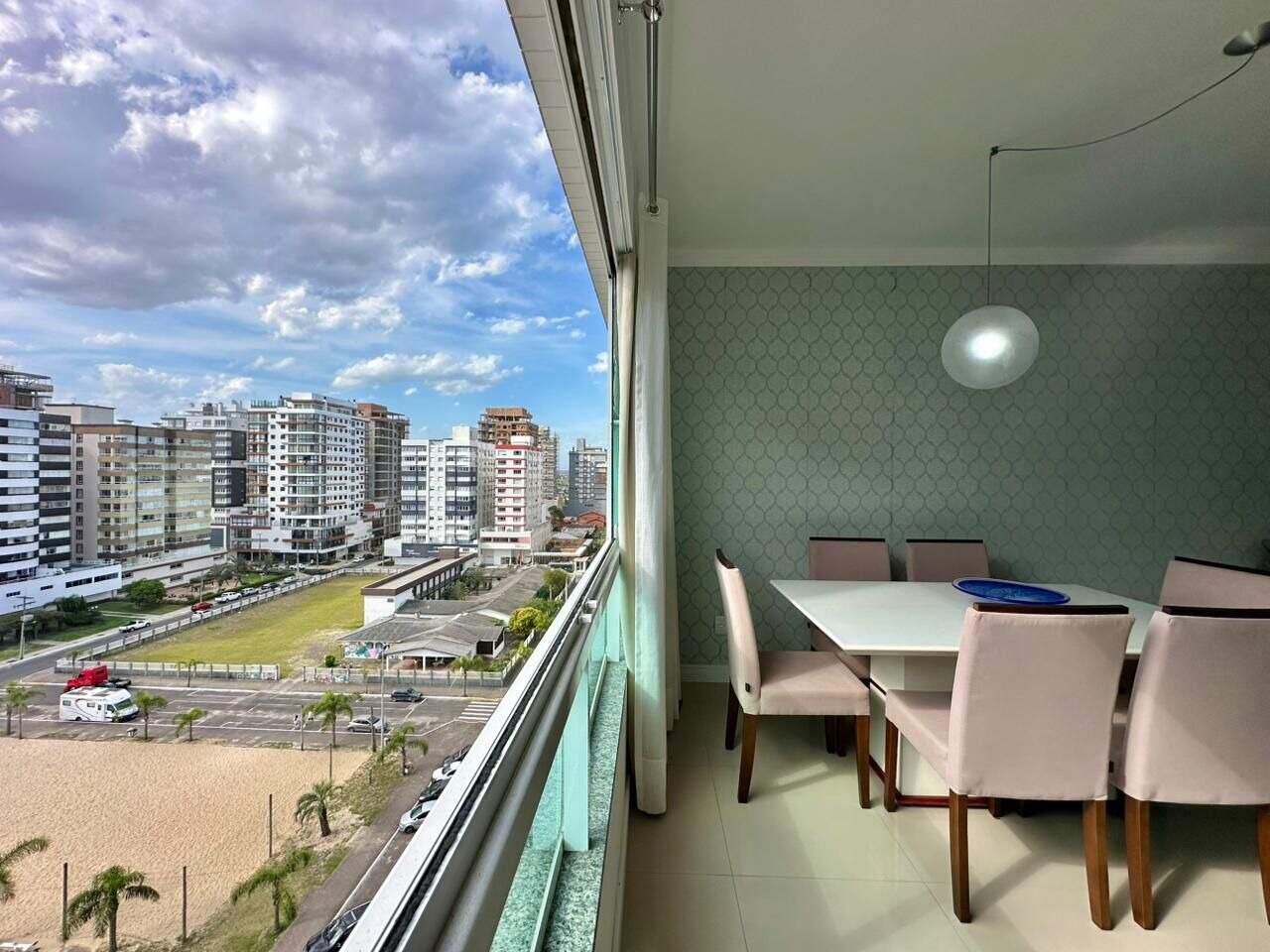 Apartamento à venda no Zona Nova: 