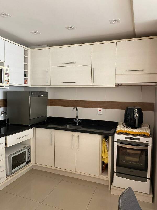 Apartamento à venda no Zona Nova: 