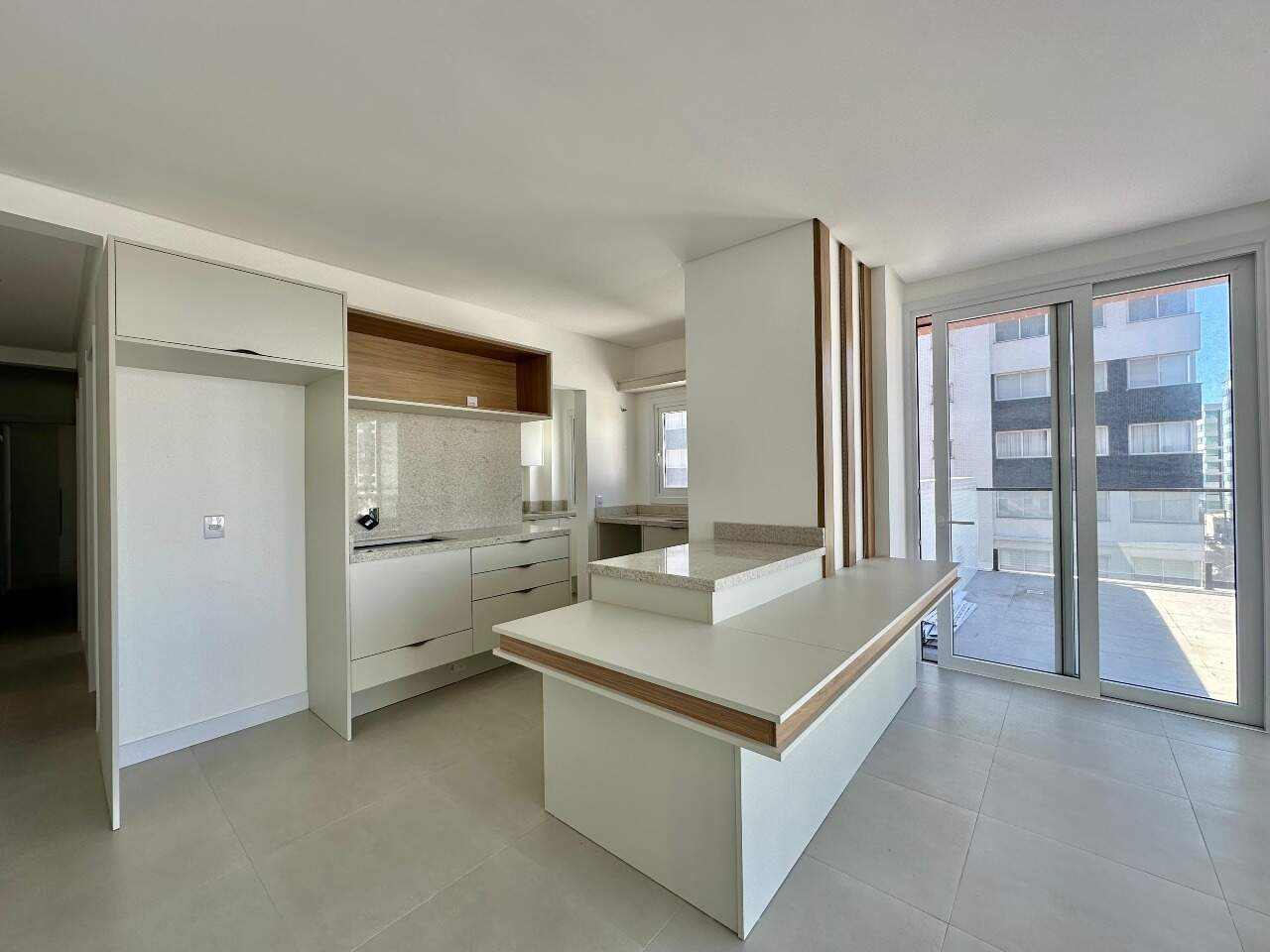 Apartamento à venda no Zona Nova: 