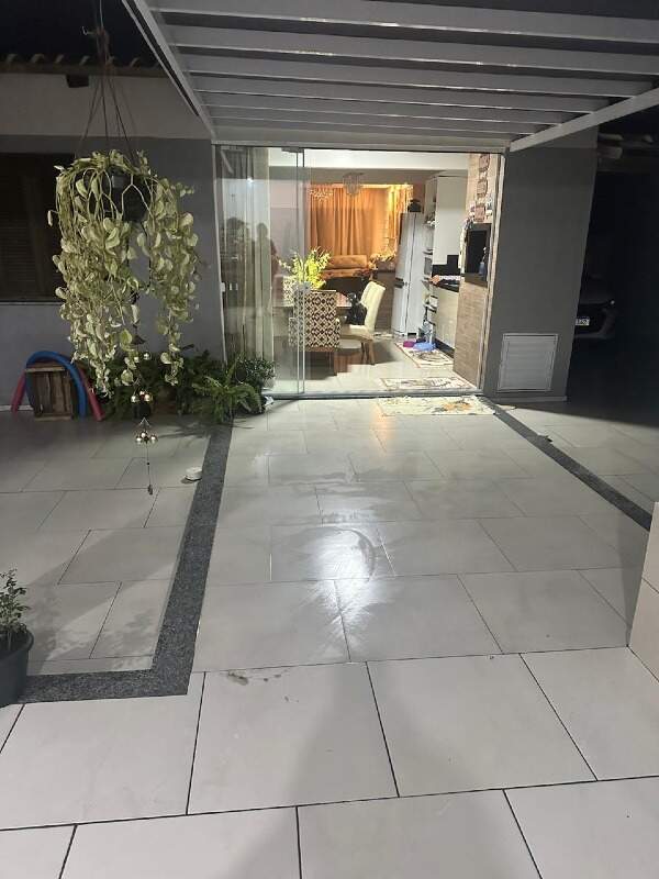 Casa à venda no Zona Nova: 