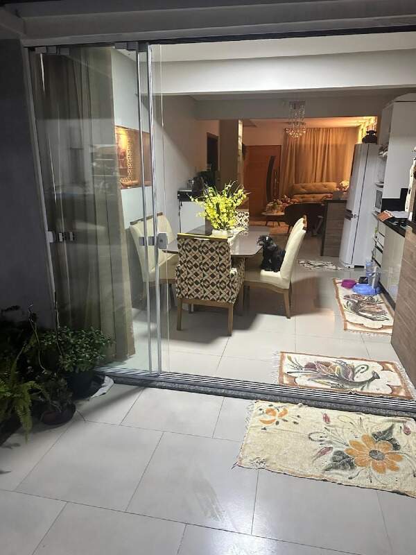 Casa à venda no Zona Nova: 