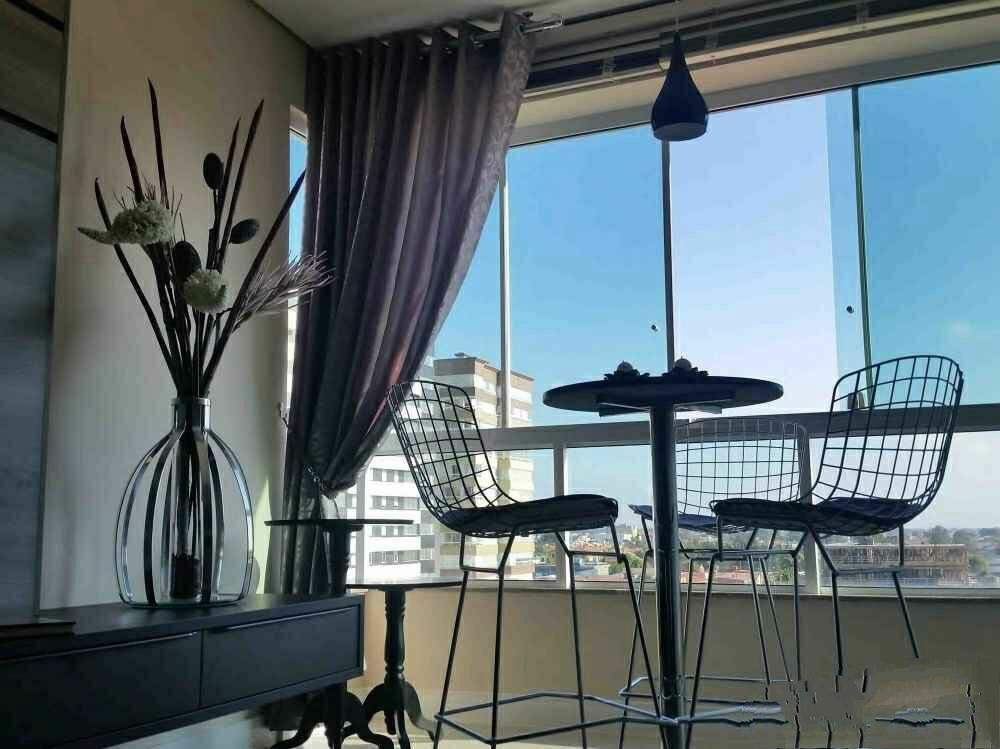 Apartamento à venda no Zona Nova: 