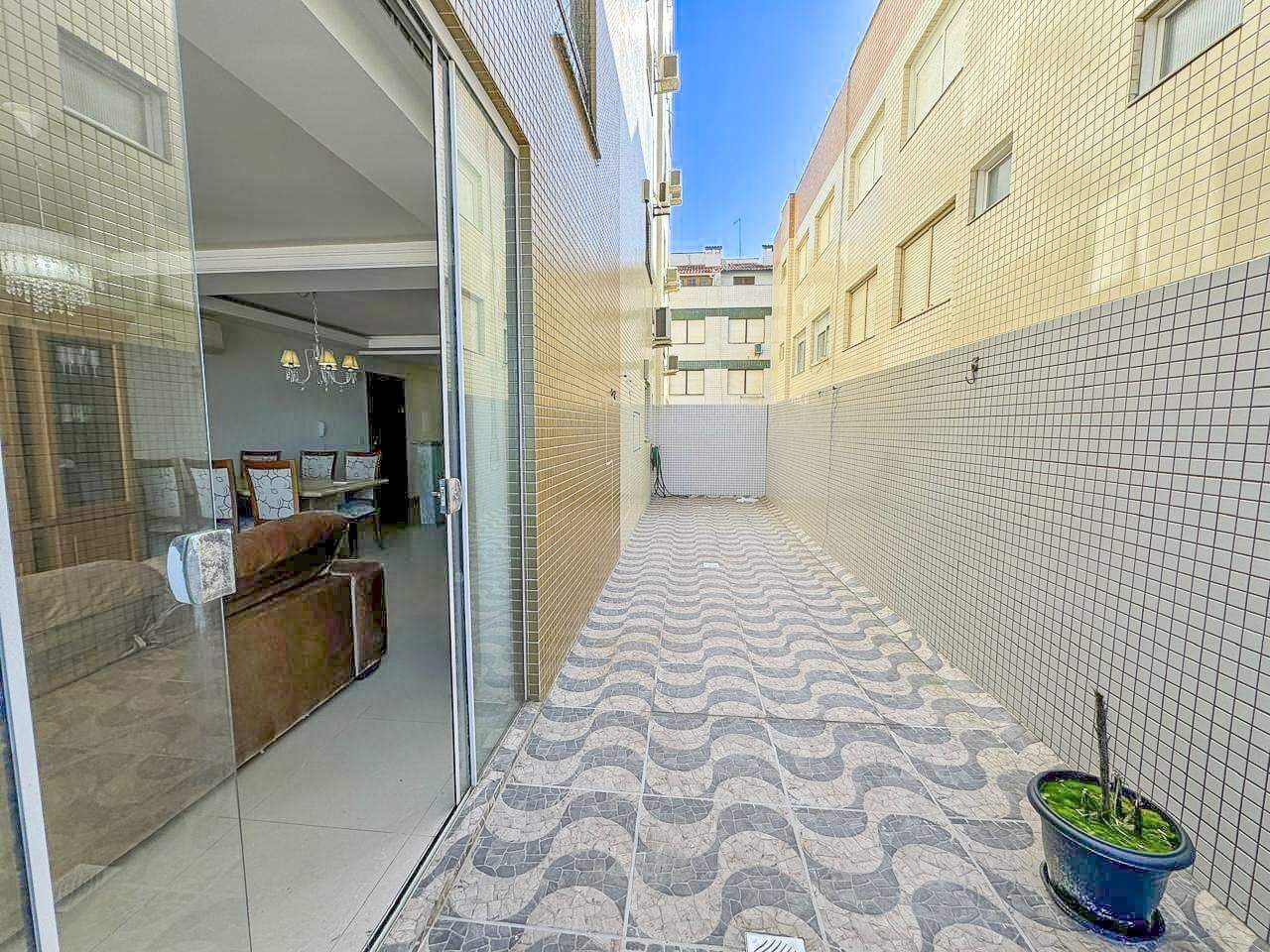 Apartamento à venda no Zona Nova: 