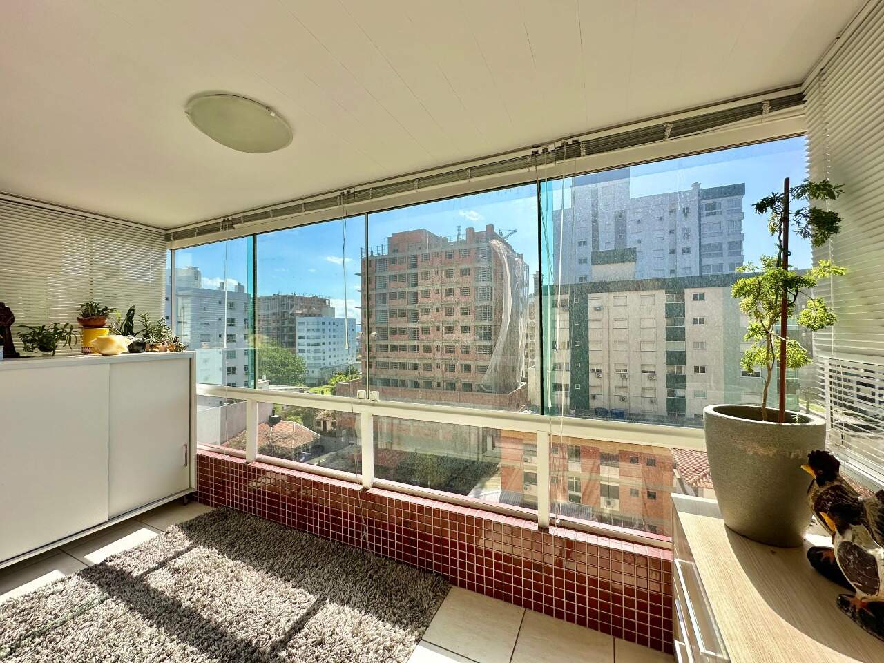 Apartamento à venda no Zona Nova: 